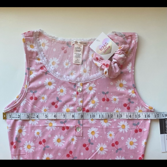 Perfectly imperfect women floral crop top with scrunchies size 1X new with tags - Picture 4 of 5